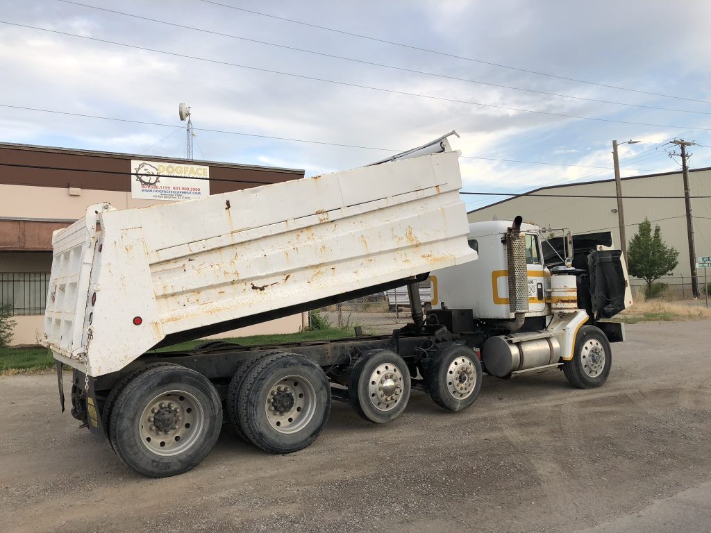 T800 5 AXLE DUMP TRUCK - Dogface Heavy Equipment Sales